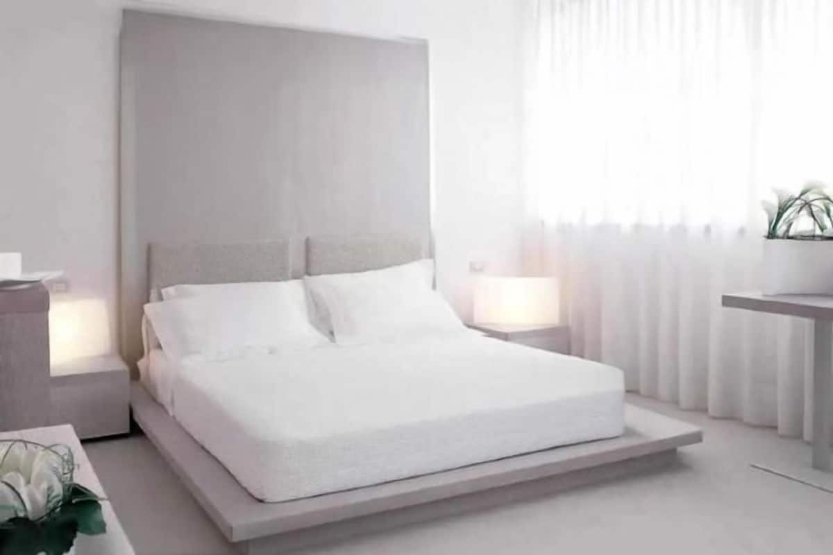 Literie hypoallergénique, couette en duvet d'oie, minibar