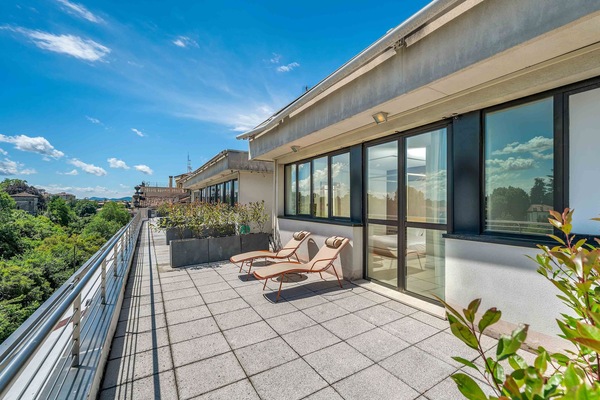 Superior Double Room, 1 Queen Bed | Terrace/patio