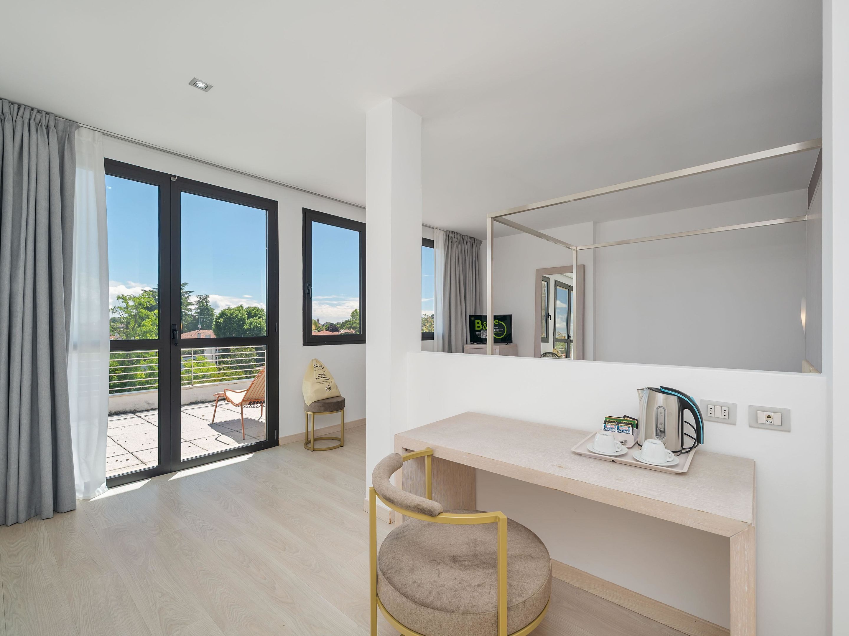 Chambre Double Supérieure, 1 grand lit | Intérieur