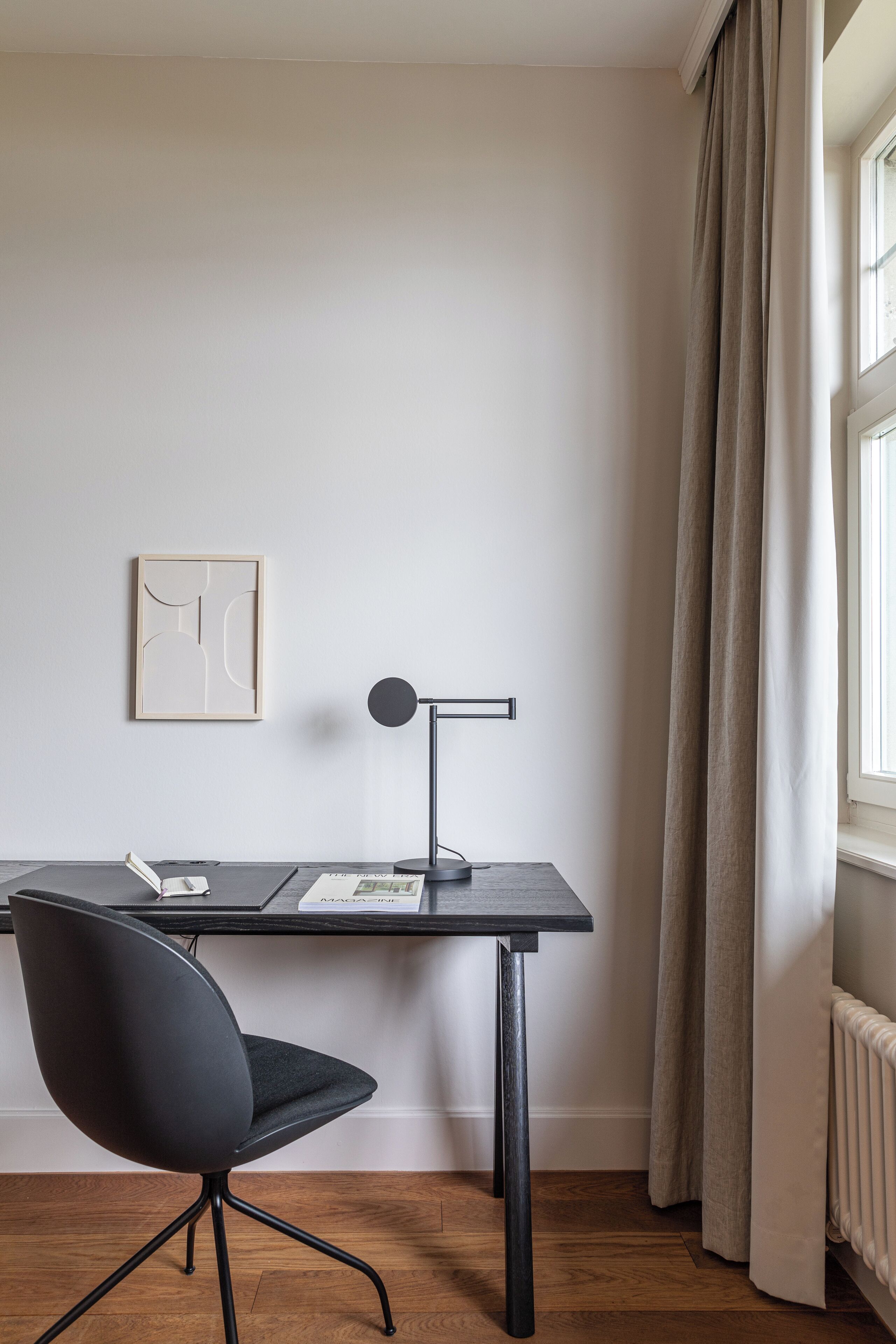 family room, lake view | down duvets, minibar, in-room safe, desk