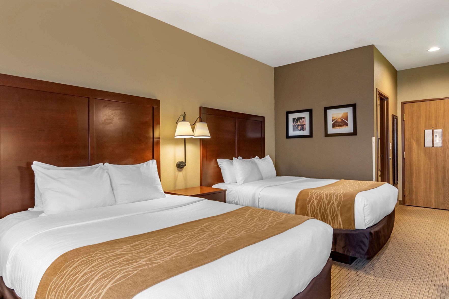 Premium bedding, iron/ironing board, free cribs/infant beds, free WiFi