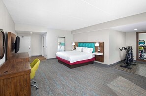 One king whirlpool ns | In-room safe, iron/ironing board, free WiFi, bed sheets