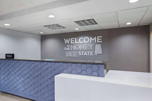 Reception - Hampton Inn Selma (Selma)