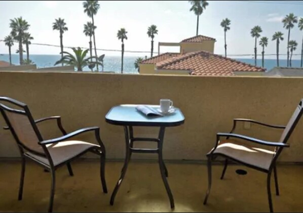 Terrace/patio - Aquamarine Villas (Oceanside)