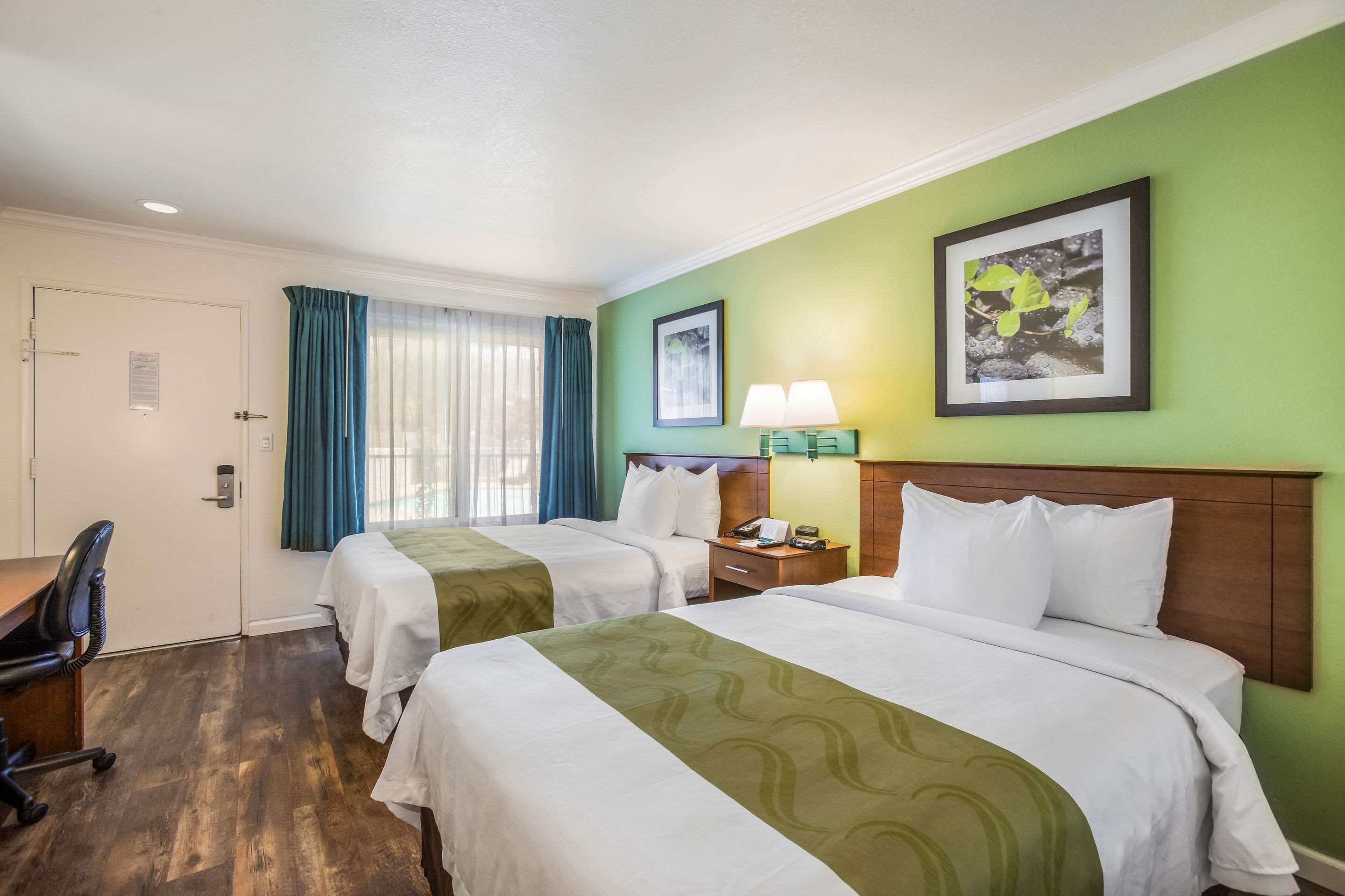 Photo - Quality Inn Santa Barbara