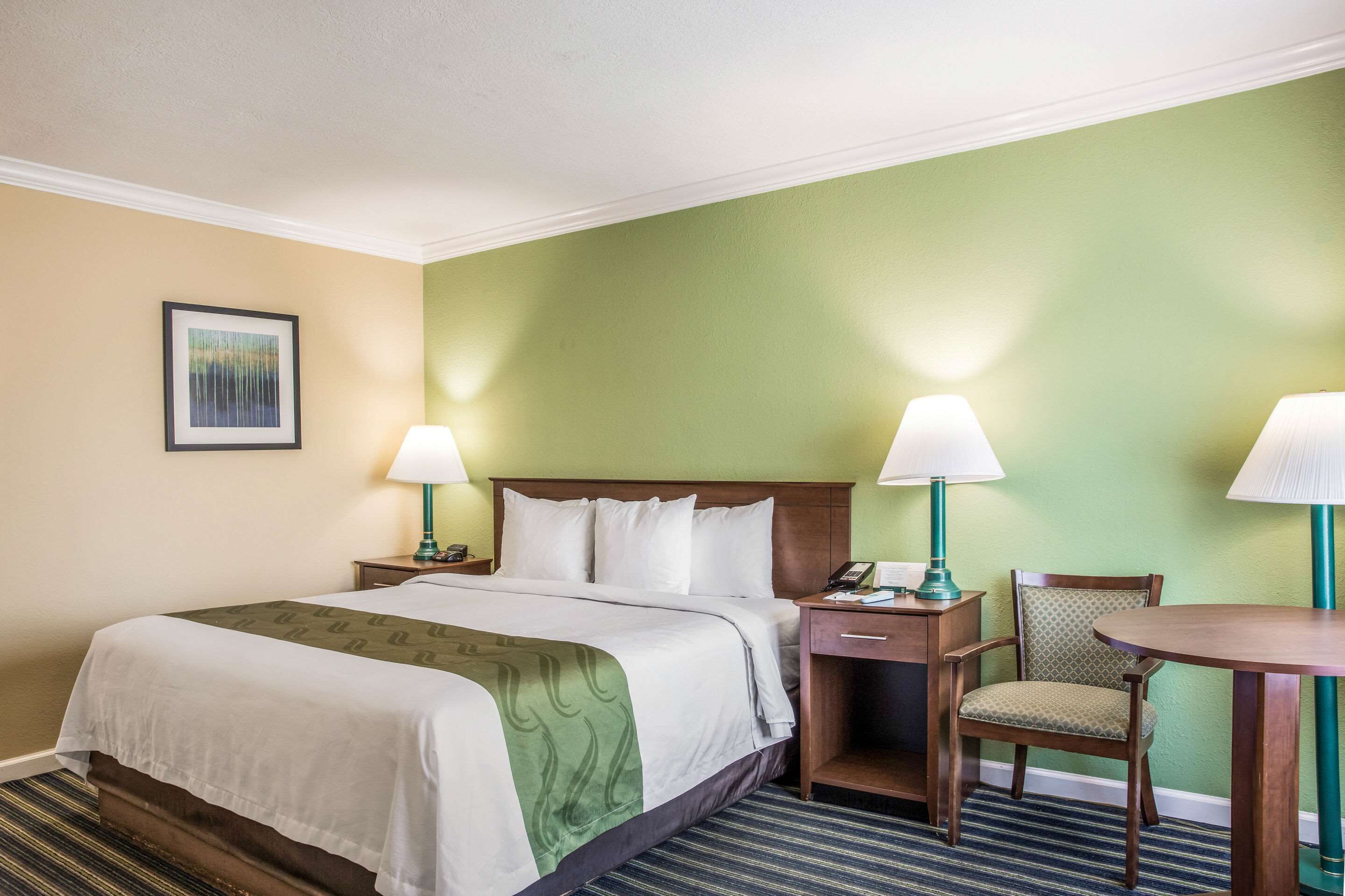 Photo - Quality Inn Santa Barbara