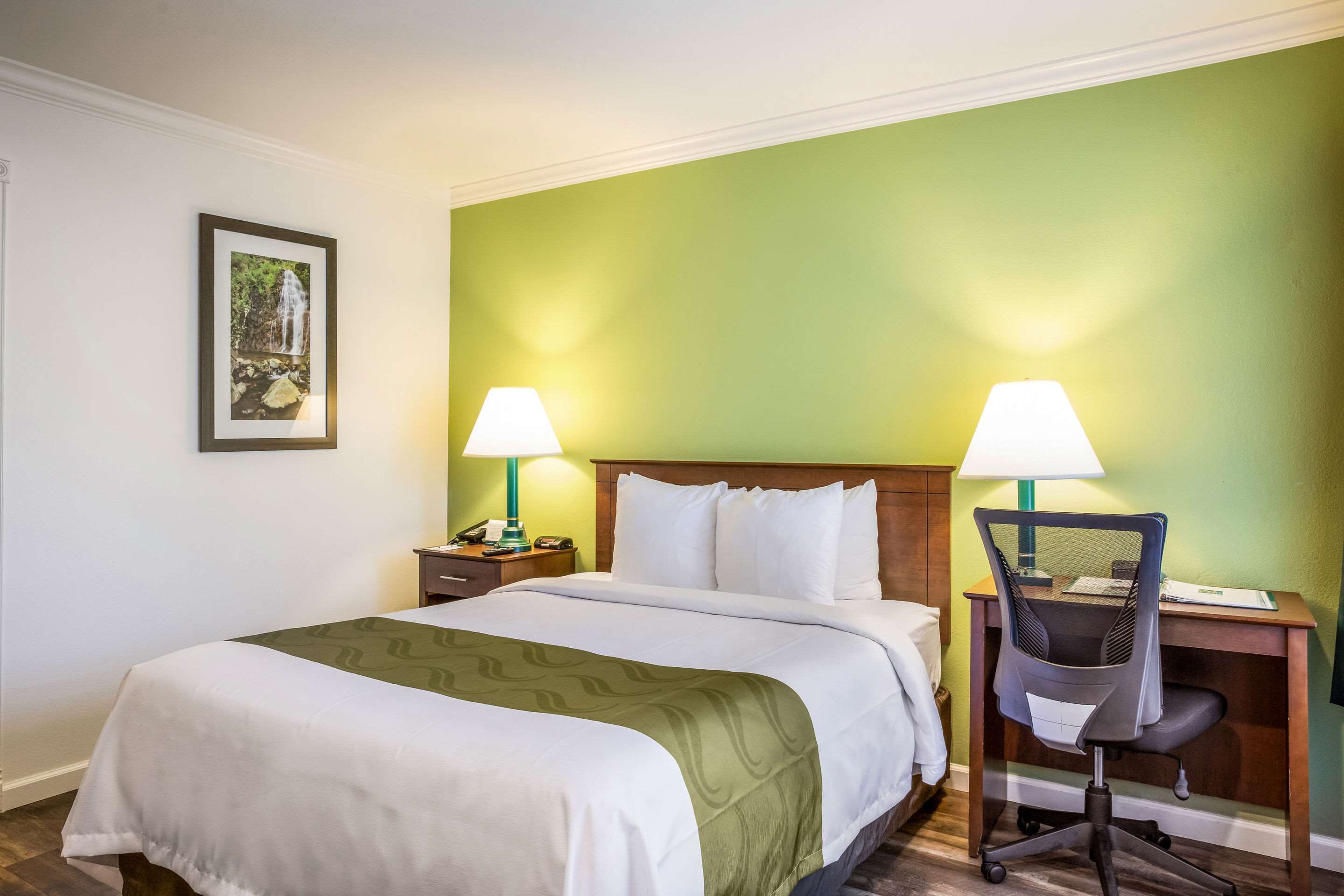 Photo - Quality Inn Santa Barbara