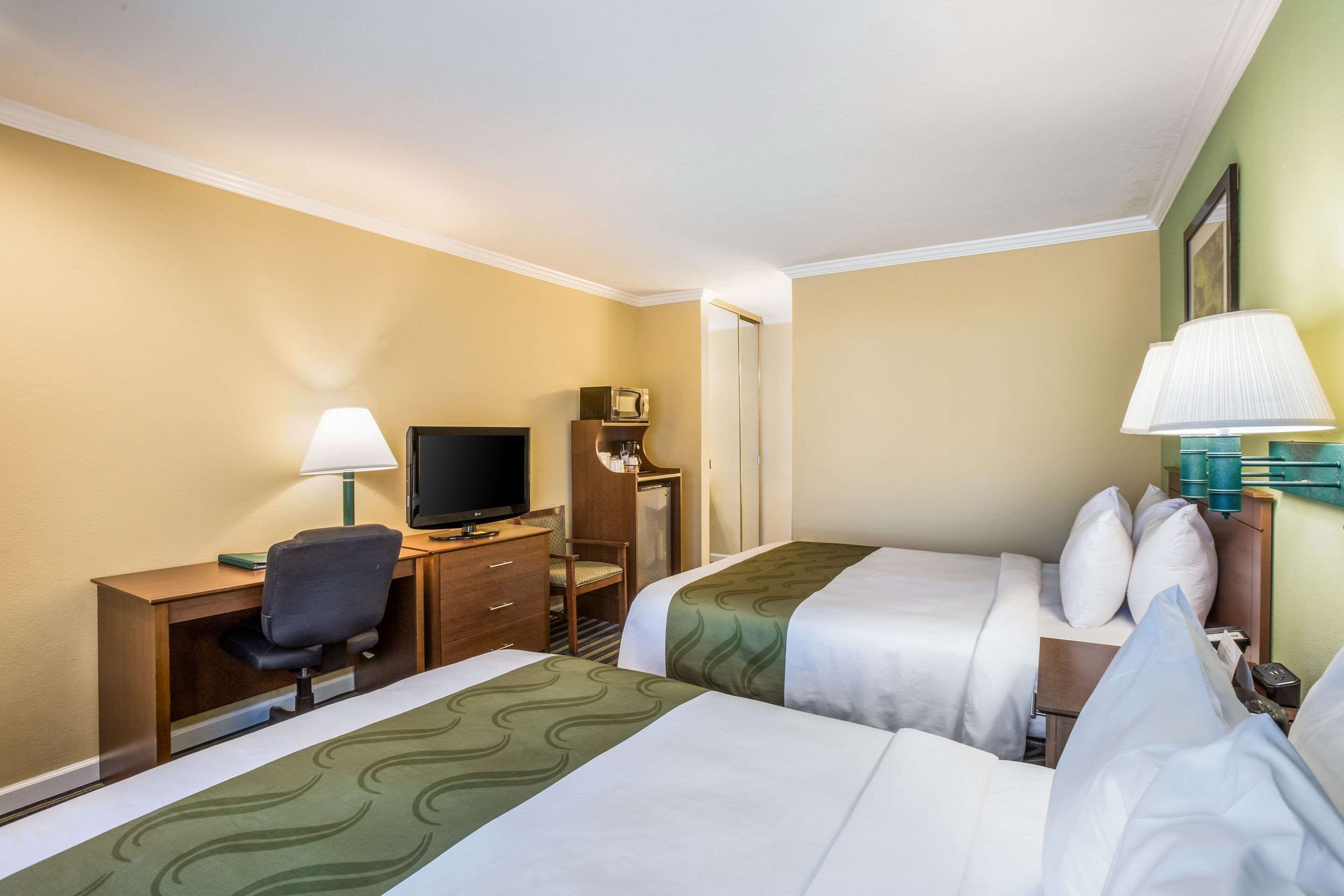 Photo - Quality Inn Santa Barbara