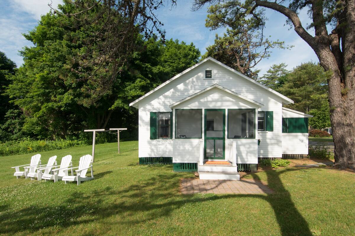 코티지 (Two Bedroom Cottage Waterfront) | 고급 침구, 방음 설비, 다리미/다리미판, 무료 WiFi