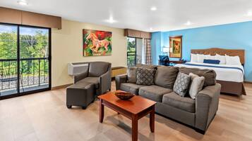 Suite, 1 King Bed, Non Smoking, River View (Not pet friendly) | Premium bedding, desk, blackout drapes, iron/ironing board