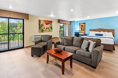 Baymont by Wyndham Yakima Riverfront