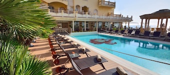 Hellenia Yachting Hotel