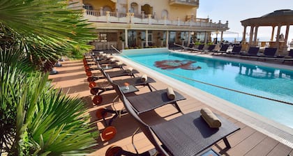 Hellenia Yachting Hotel