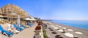 Private beach, sun-loungers, beach umbrellas, beach towels