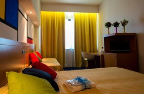 Minibar, in-room safe, individually furnished, desk