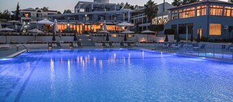 Atrium Hotel