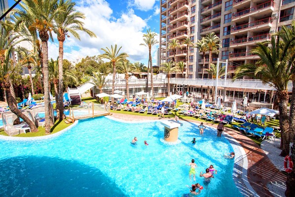 Outdoor pool, open 10 AM to 8 PM, pool umbrellas, sun loungers