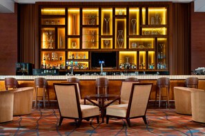 3 Restaurants, Frühstück, Mittagessen, Abendessen, internationale Küche