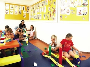 Children’s play area – indoor