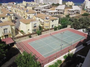 Tennis court - Crown Resorts Elamaris (Paralimni)