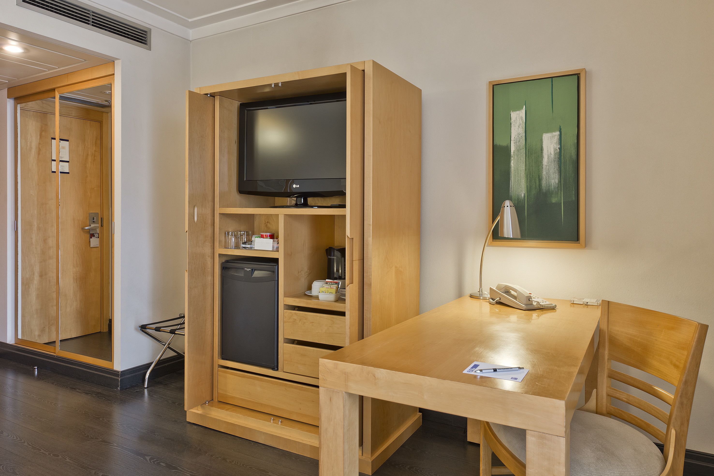 minibar, in-room safe, desk, blackout curtains