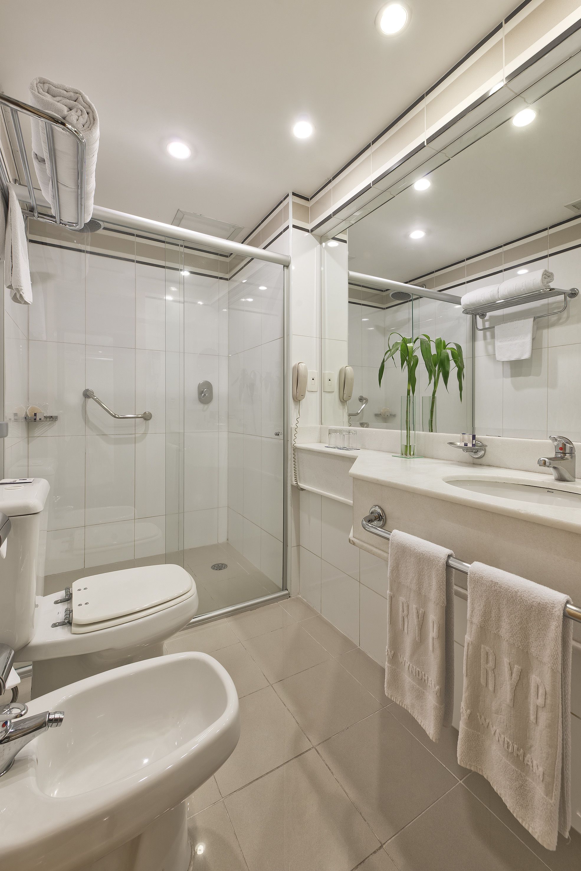 shower, rainfall showerhead, free toiletries, hair dryer