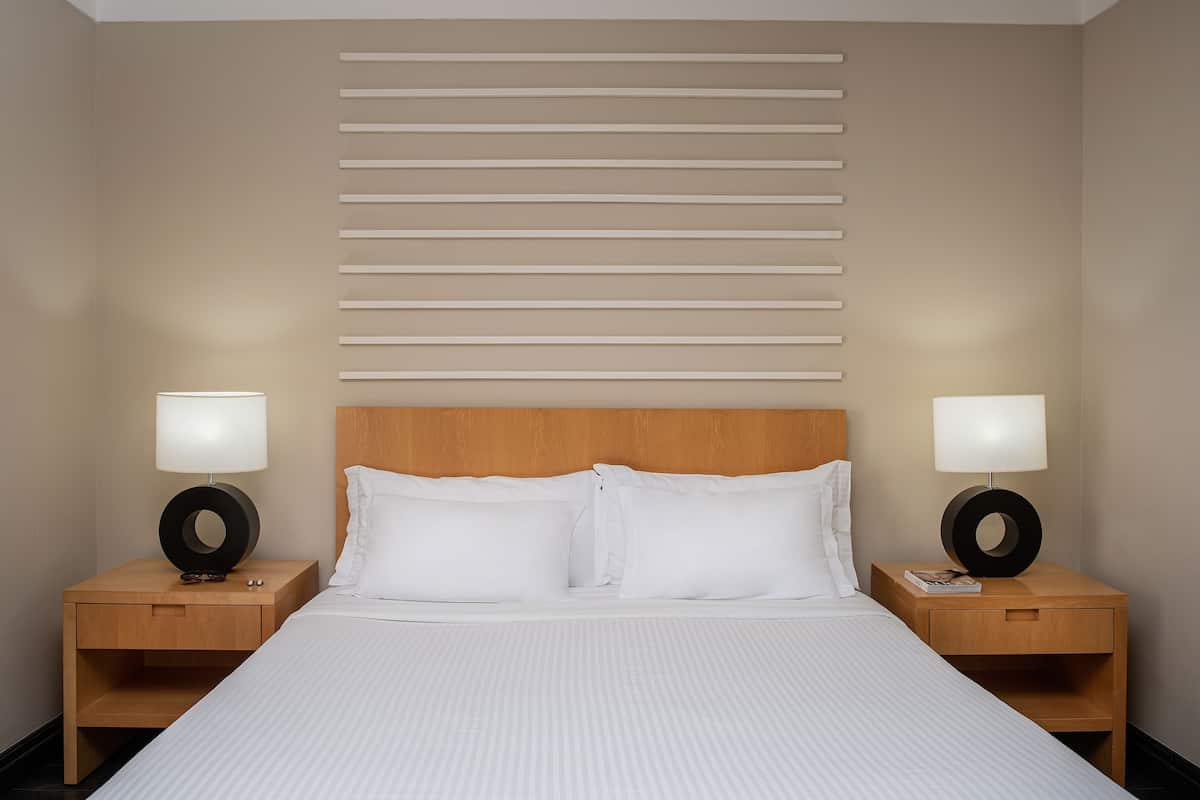 1 bedroom, minibar, in-room safe, desk