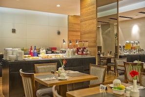 Dagelijks continentaal ontbijt (BRL 50 per persoon)