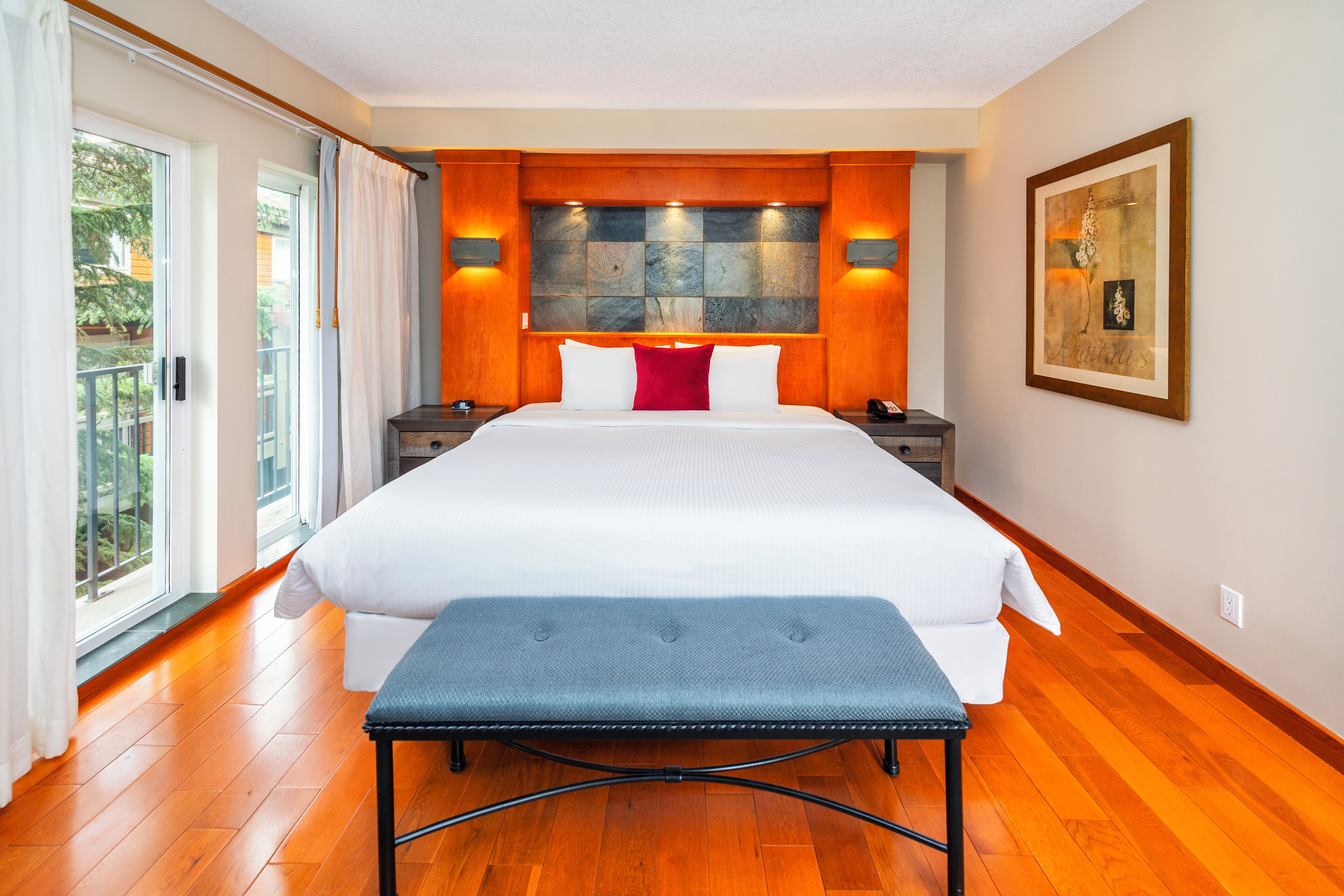 junior suite | down duvets, desk, iron/ironing board, free wifi