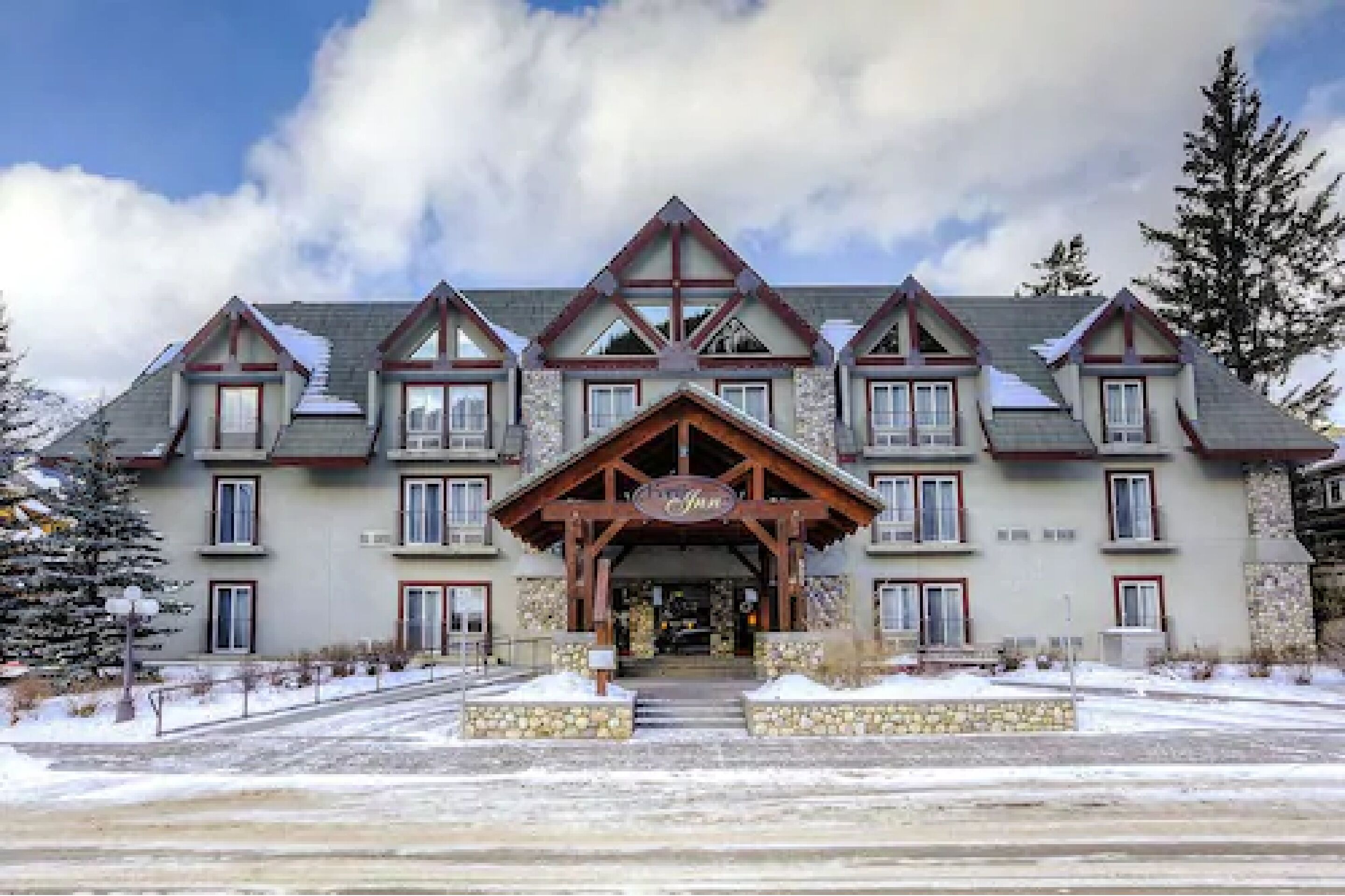 Photo - Banff Inn