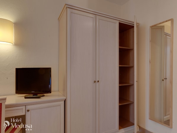 Double Room (Club)