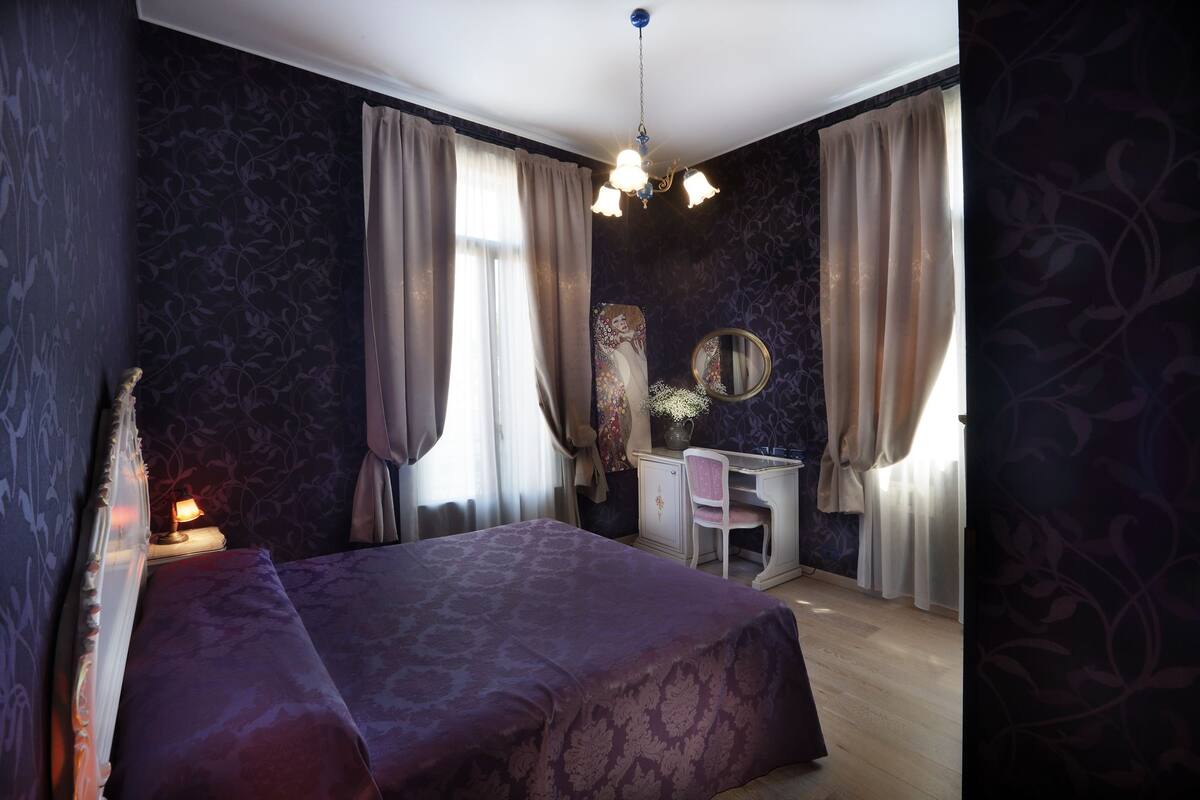Deluxe Double Room | Minibar, in-room safe, iron/ironing board (on request)
