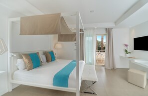 Minibar, in-room safe, desk, blackout curtains