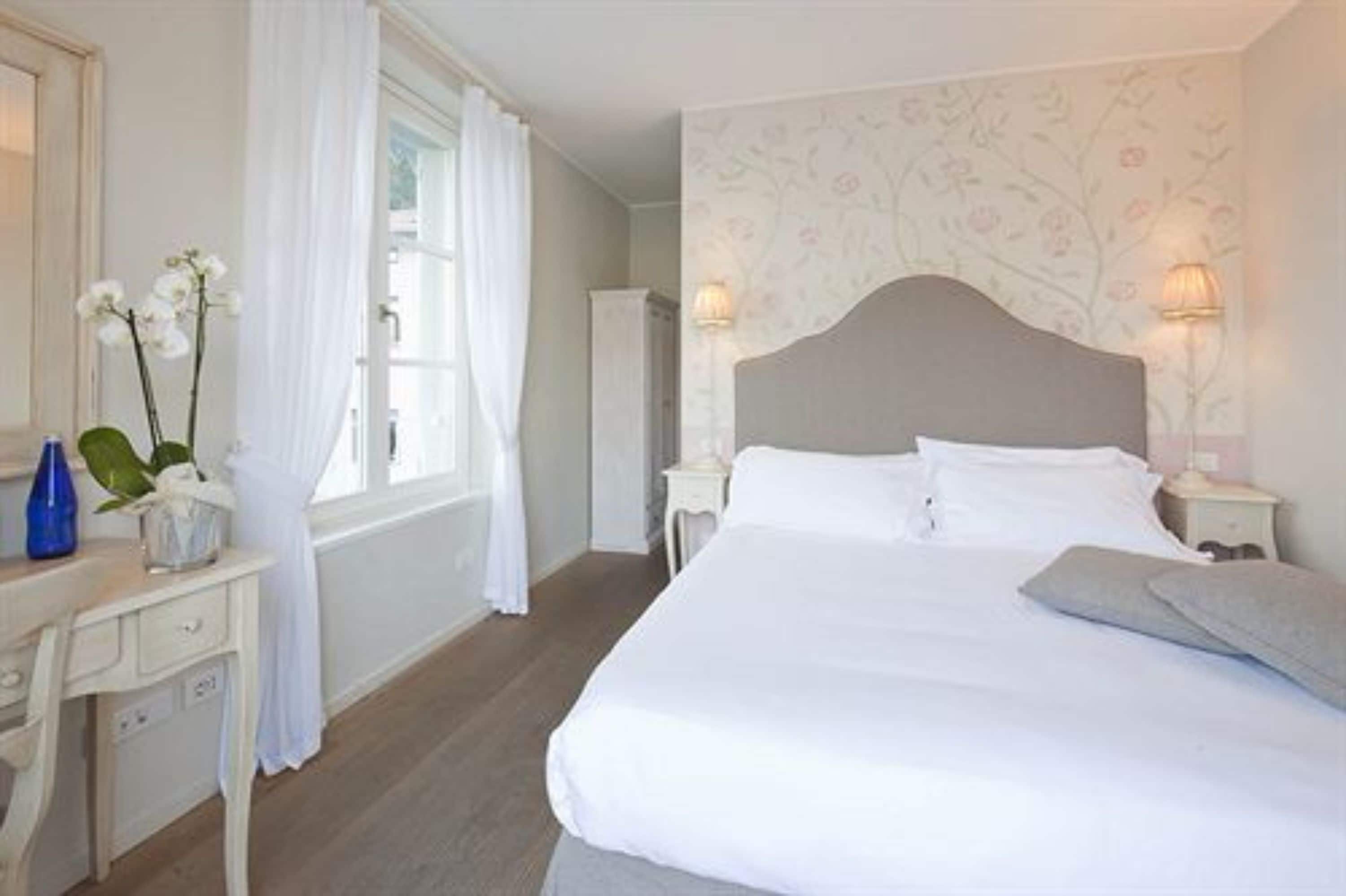 superior double room, balcony (second floor, no lift villa) | frette italian sheets, premium bedding, down duvets, minibar