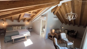 Premium Room, 1 King Bed with Sofa bed, Lake View
