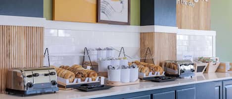 Petit déjeuner continental compris tous les jours