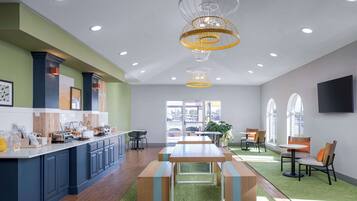 Desayuno continental incluido todos los días