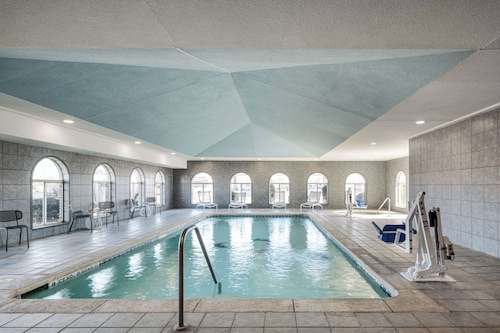 Spark by Hilton Dumas