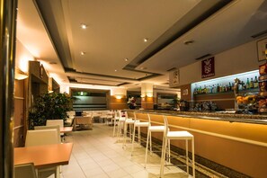Bar (in der Unterkunft)