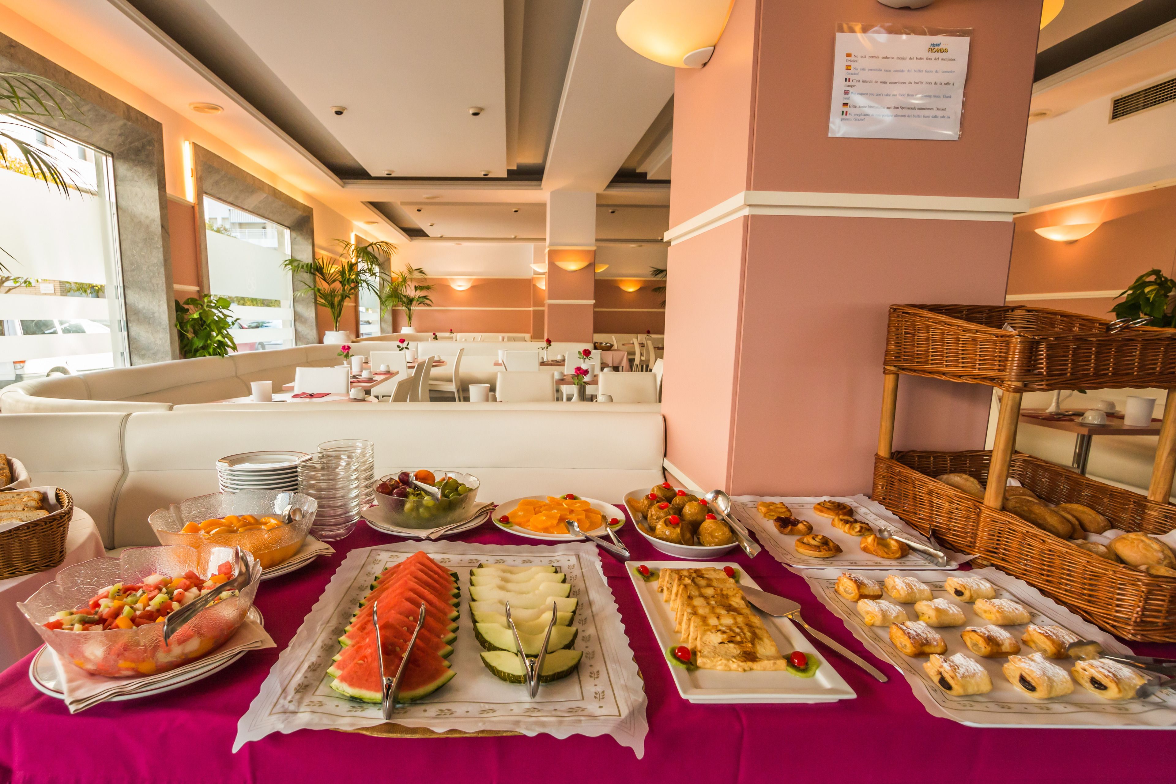 daily continental breakfast (eur 6 per person)