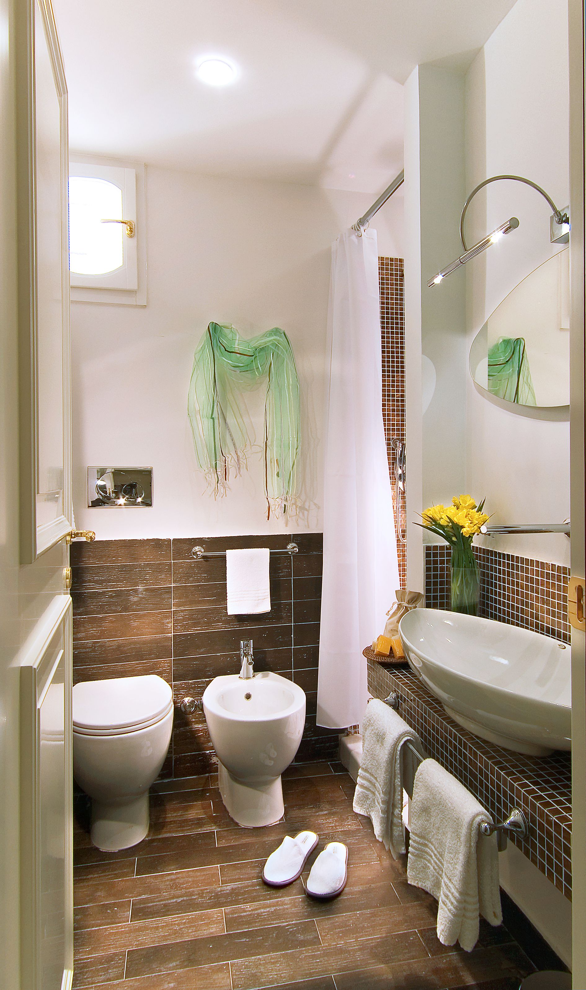 apartment annex building (via ripetta 70) | bathroom | free toiletries, hair dryer, bidet, towels