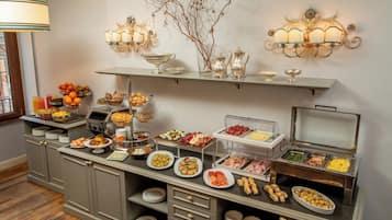 Daily buffet breakfast (EUR 18 per person)