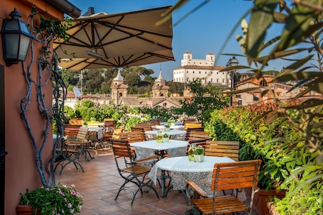 Bar (on property). Hotel Mozart