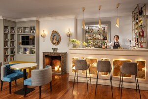 Bar (en el alojamiento)