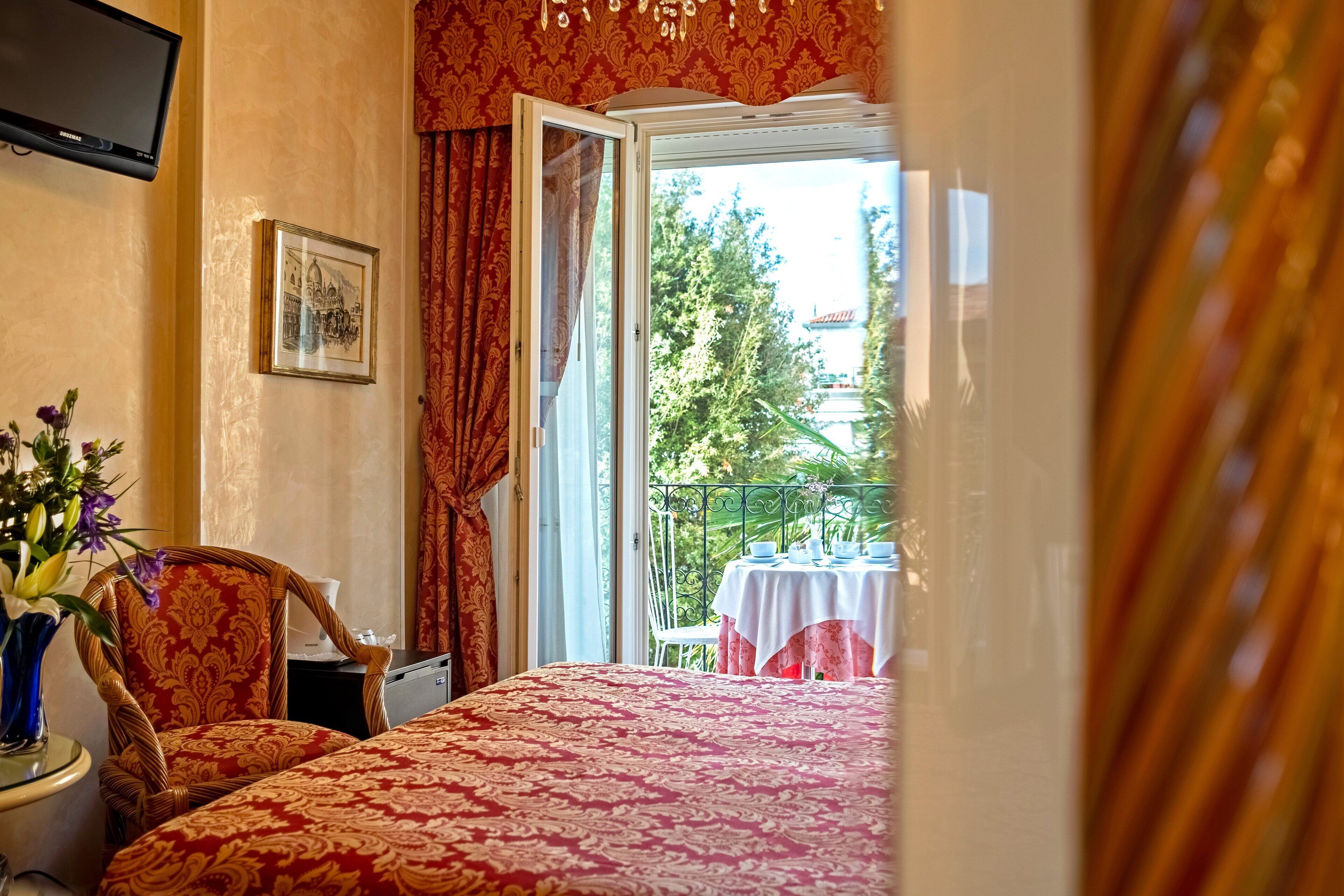 standard triple room | down duvets, in-room safe, desk, free cots/infant beds