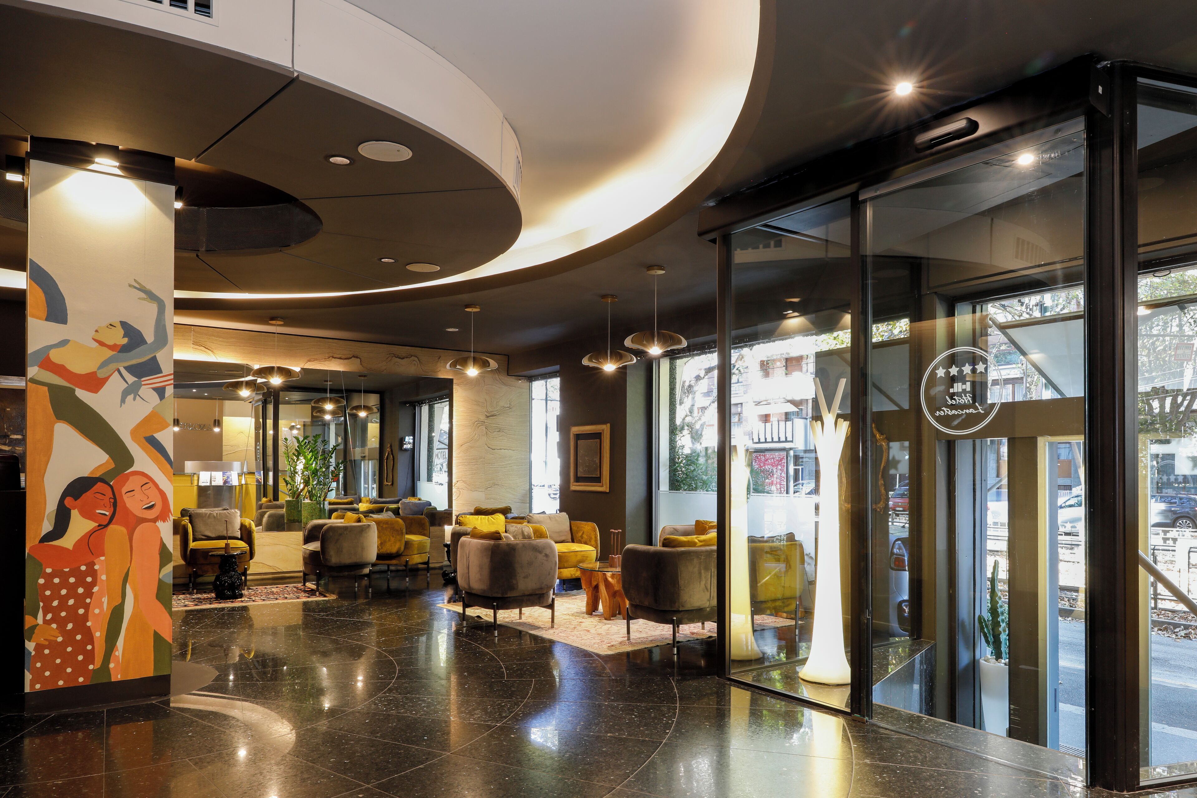 Flachbildfernseher, aktuelle Filme, Pay-TV