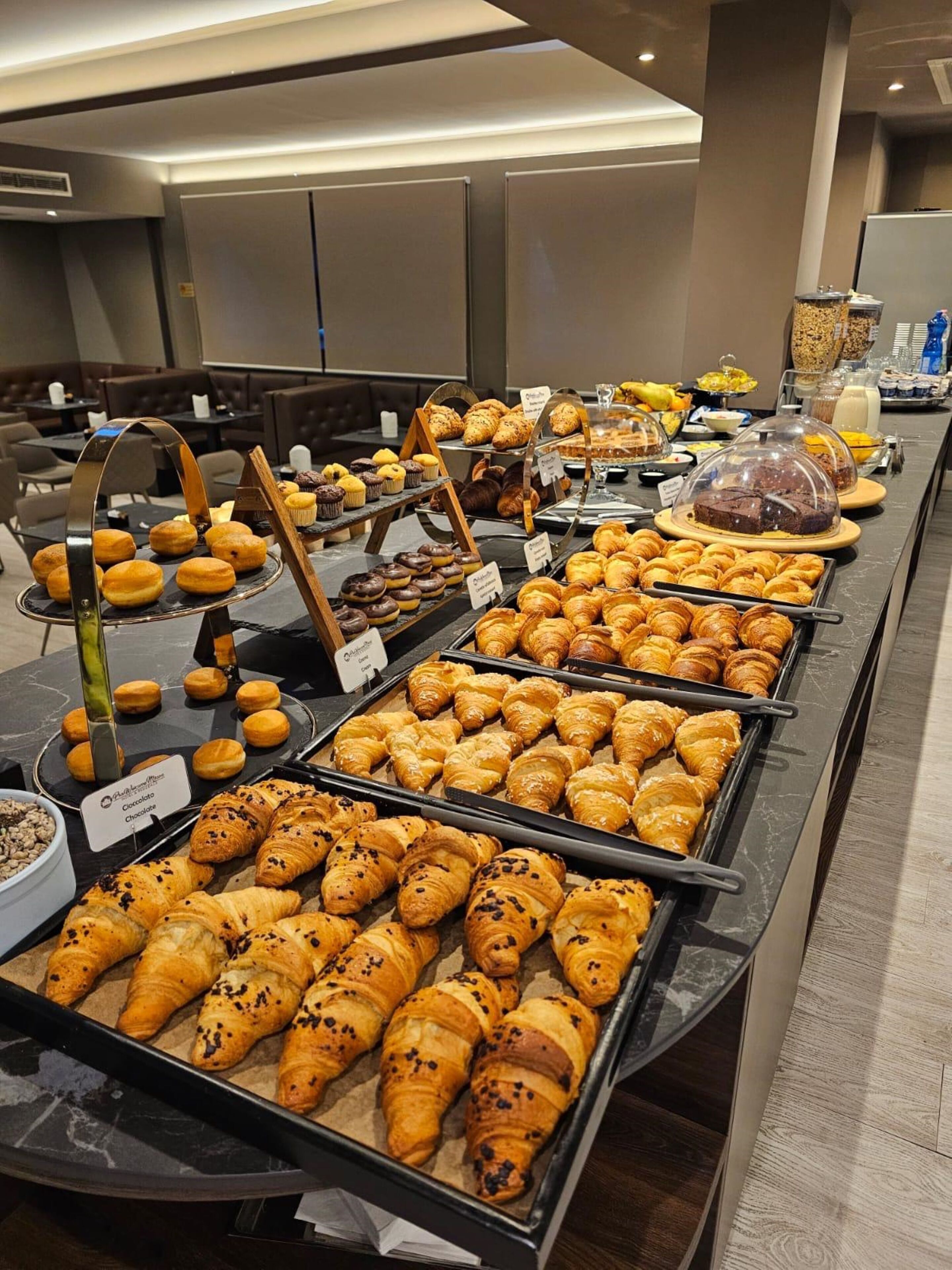 Daily buffet breakfast (EUR 15 per person)