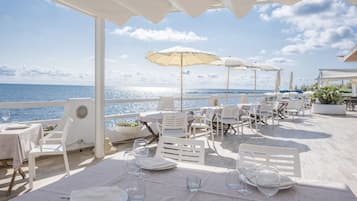 Colazione a buffet a pagamento, servita tutte le mattine