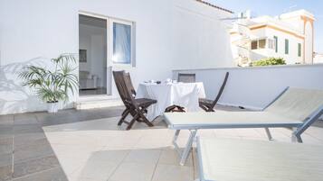 Deluxe-Zimmer | Terrasse/Patio