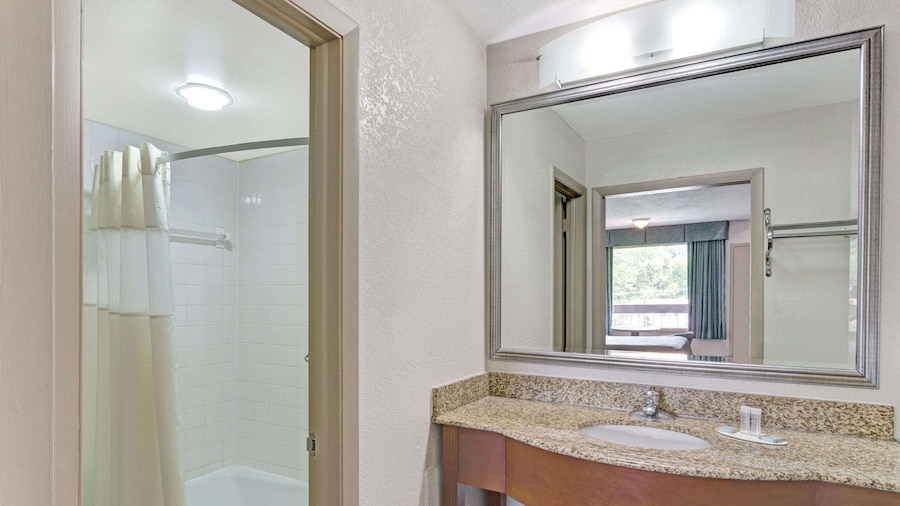 Travelodge by Wyndham Williamsburg Colonial Area